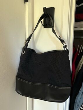 New York & Company Black Shoulder Bag with Textured Body
